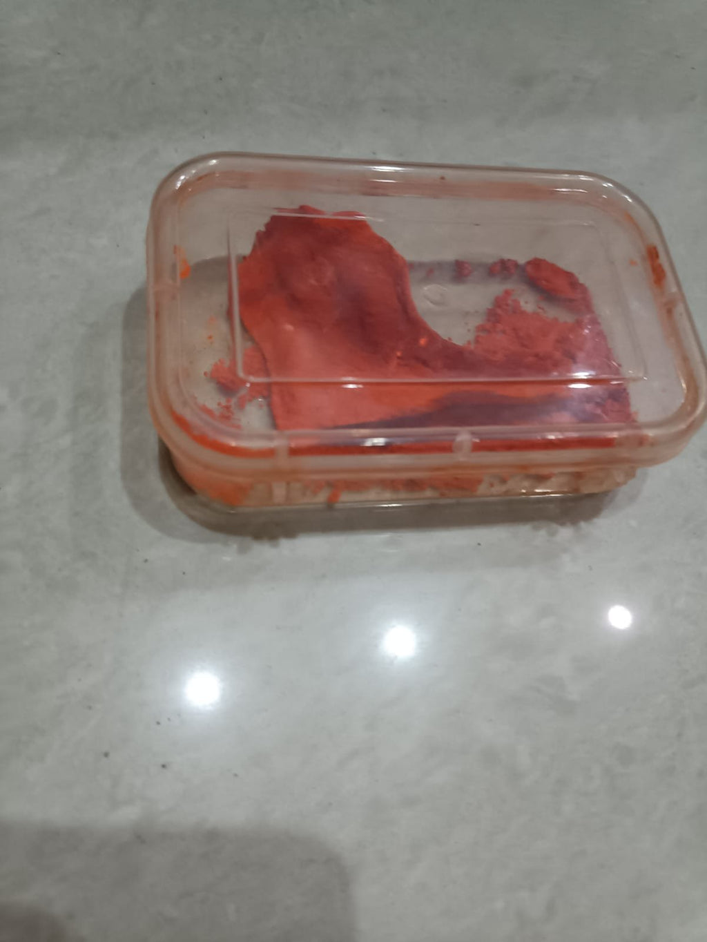 Billi Ki Jer in a closed storage box